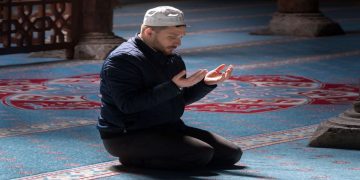 Oni koji se Allahu, dž.š., neprestano usmjeravaju i pokajnički obraćaju